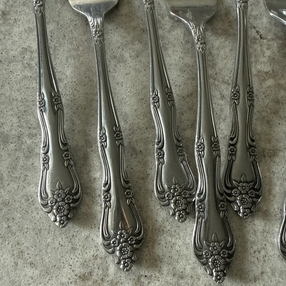 Vintage Roger's Stainless Flatware Mixed Set Of 18 Dream Rose Forks Spoons Read